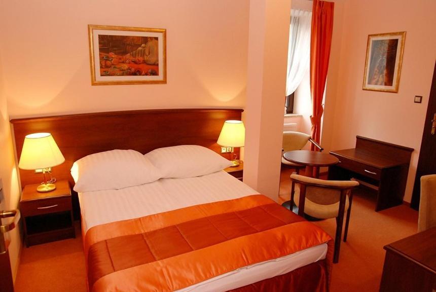Aparthotel Ekspresja Nakło nad Notecią Zimmer foto